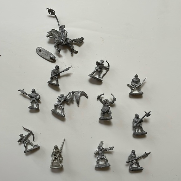 Silver Medieval Figurine Set - Picture 1 of 8